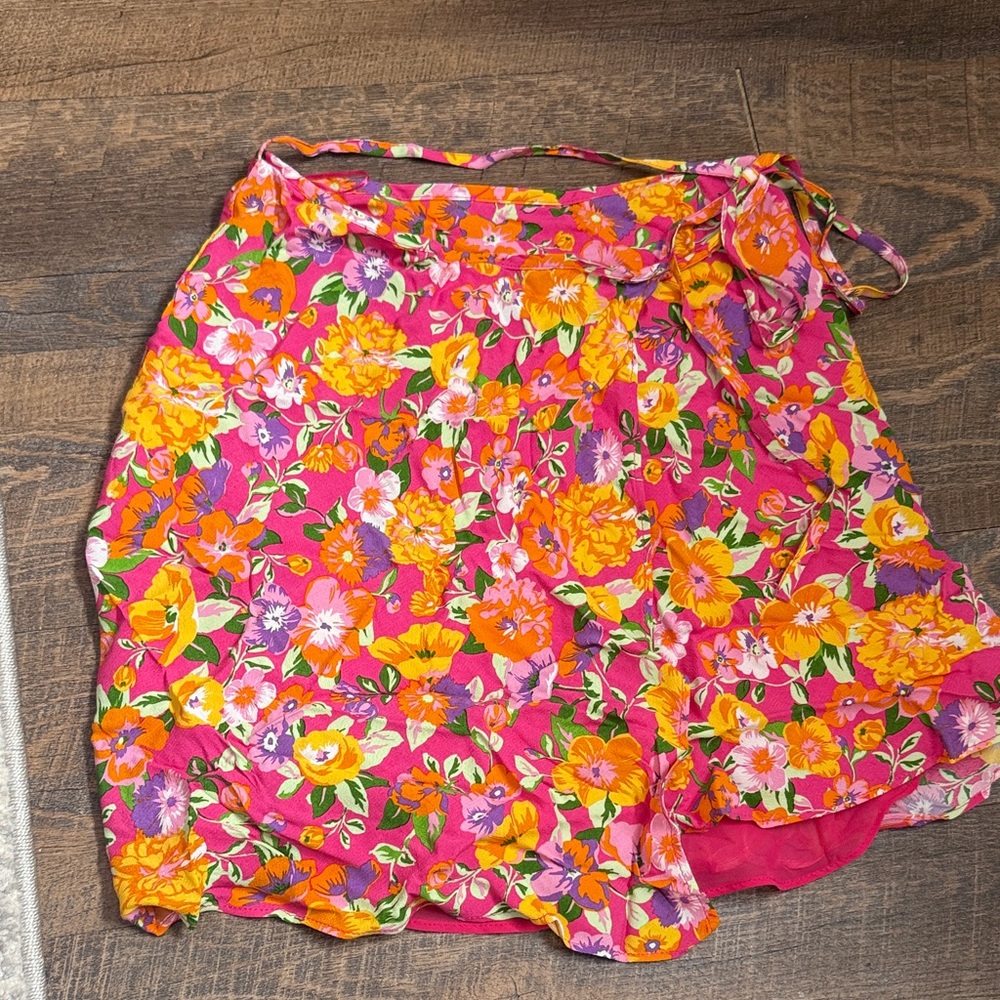 Zara wrap skirt. Floral Pink Skirt